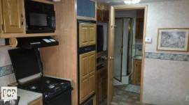 2005 Thor Motor Coach Chateau 27J, $ 14,500