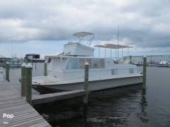 1973 Chris-Craft Aquahome, $ 184,000.00