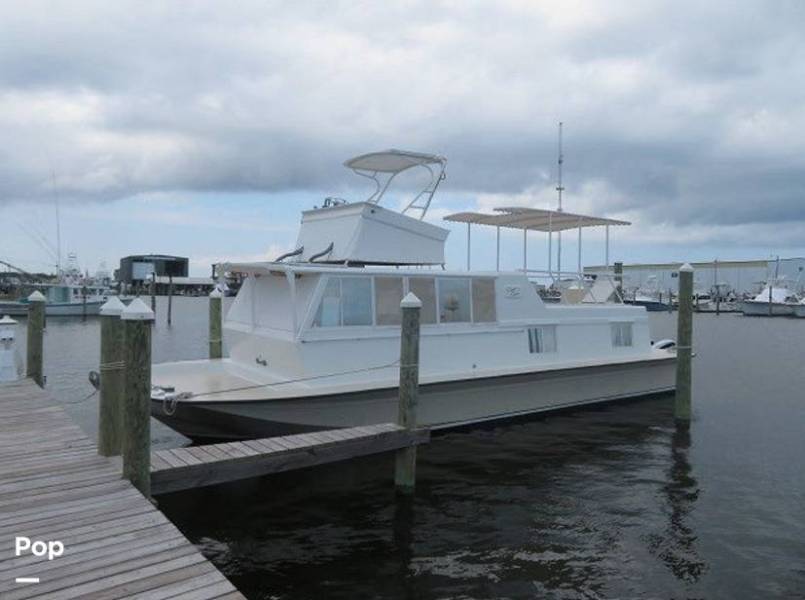 1973 Chris-Craft Aquahome, $ 184,000.00