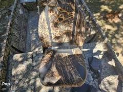 2022 Lowe Roughneck 2070 CC, $ 36,950.00