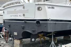 2005 Luhrs 41 Convertible, $ 220,000.00