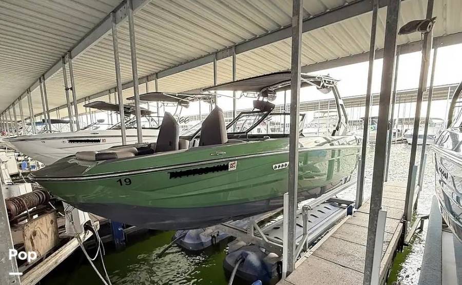 2024 Supreme S220, $ 57,000.00