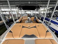 2024 Supreme S220, $ 57,000.00