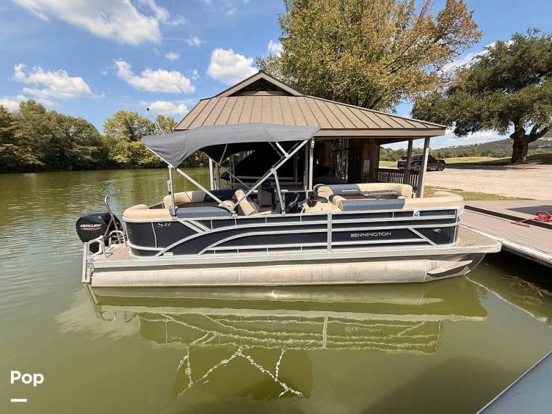 2024 Bennington 22 SSR (Stern Radius), $ 34,000.00