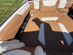 2021 Malibu M220, $ 150,000.00
