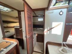 1982 Mainship Nantucket 34, $ 32,250.00