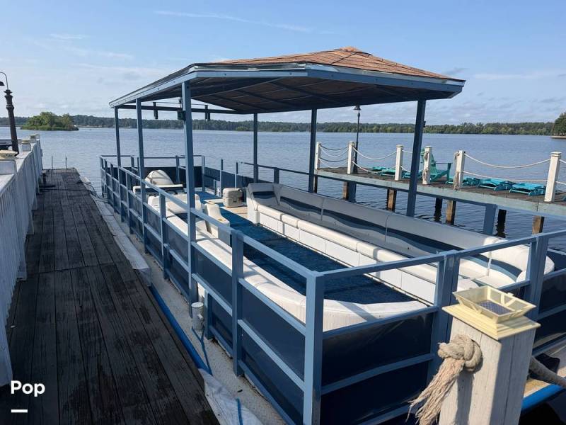 1981 MonArk Barge 3012, $ 59,000.00