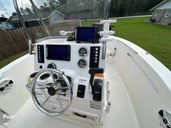2019 Robalo R-180 CC, $ 37,000.00