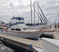 1976 Jeffries 32 FB Sedan, $ 23,000.00