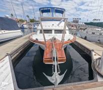 1976 Jeffries 32 FB Sedan, $ 23,000.00