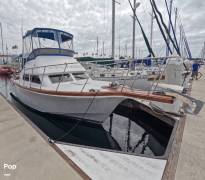 1976 Jeffries 32 FB Sedan, $ 23,000.00