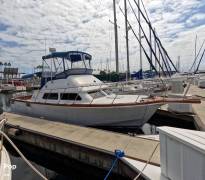 1976 Jeffries 32 FB Sedan, $ 23,000.00