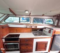 1976 Jeffries 32 FB Sedan, $ 23,000.00
