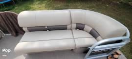2021 Sun Tracker Party Barge 22 DLX, $ 31,900.00