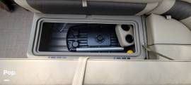 2021 Sun Tracker Party Barge 22 DLX, $ 31,900.00