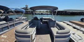 2022 Bennington 22SL, $ 34,000.00