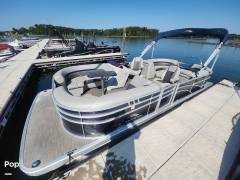 2021 Bennington 22SLX, $ 22,500.00