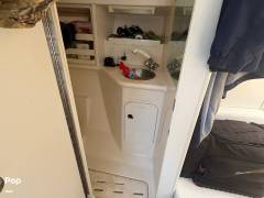 1995 Pursuit 3000 Express, $ 36,350.00