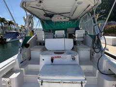 1995 Pursuit 3000 Express, $ 36,350.00