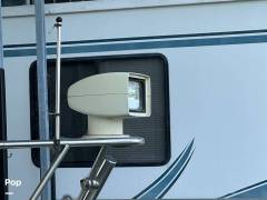 2000 Cruisers Yachts 3575 Express, $ 72,500.00