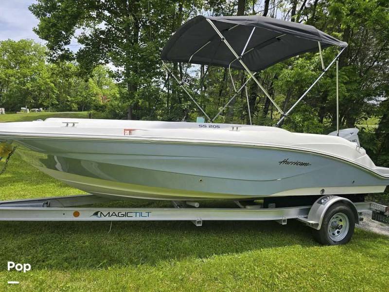 2021 Hurricane 205 SS, $ 27,999.00