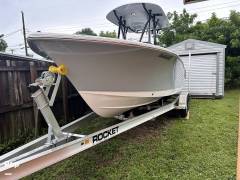 2024 Sea Hunt Ultra 229, $ 79,000.00