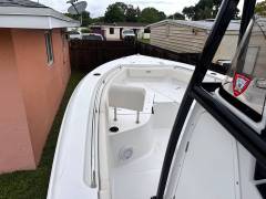 2024 Sea Hunt Ultra 229, $ 79,000.00