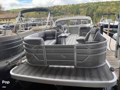 2025 Bennington 22SSR, $ 44,190.00