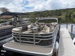 2025 Bennington 22SSR, $ 44,190.00