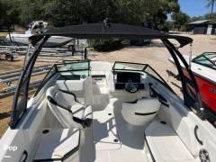 2024 Sea Ray SPX 210 I/O, $ 40,500.00