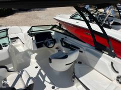 2024 Sea Ray SPX 210 I/O, $ 40,500.00