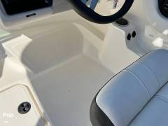 2024 Sea Ray SPX 210 I/O, $ 40,500.00