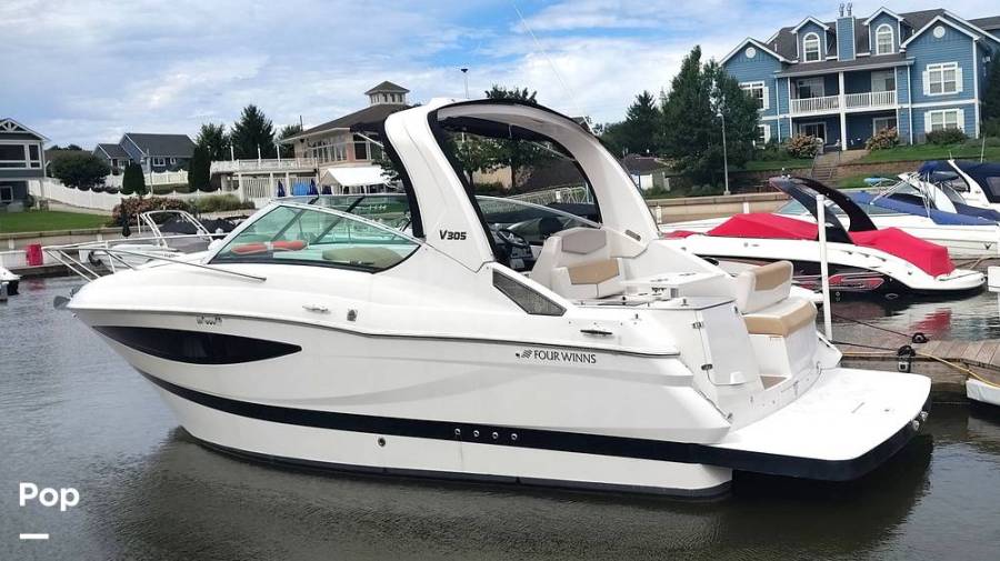2011 Four Winns V305, $ 72,500.00