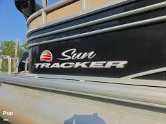 2021 Sun Tracker Party Barge 24 XP3, $ 50,500.00