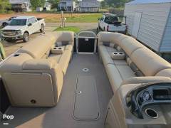 2021 Sun Tracker Party Barge 24 XP3, $ 50,500.00