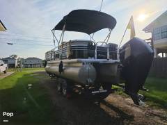2021 Sun Tracker Party Barge 24 XP3, $ 50,500.00