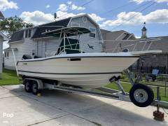 2000 Pursuit 2470 CC, $ 34,500.00