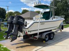 2000 Pursuit 2470 CC, $ 34,500.00