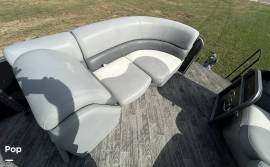 2020 Manitou 23 Aurora LE, $ 36,000.00
