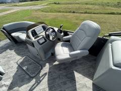 2020 Manitou 23 Aurora LE, $ 36,000.00