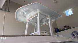 2020 Robalo R230 CC, $ 77,650.00