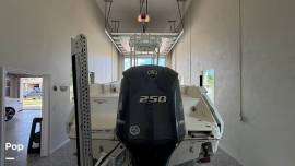 2020 Robalo R230 CC, $ 77,650.00