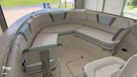 2020 Robalo R230 CC, $ 77,650.00