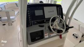 2020 Robalo R230 CC, $ 77,650.00