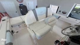 2020 Robalo R230 CC, $ 77,650.00