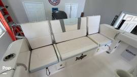 2020 Robalo R230 CC, $ 77,650.00