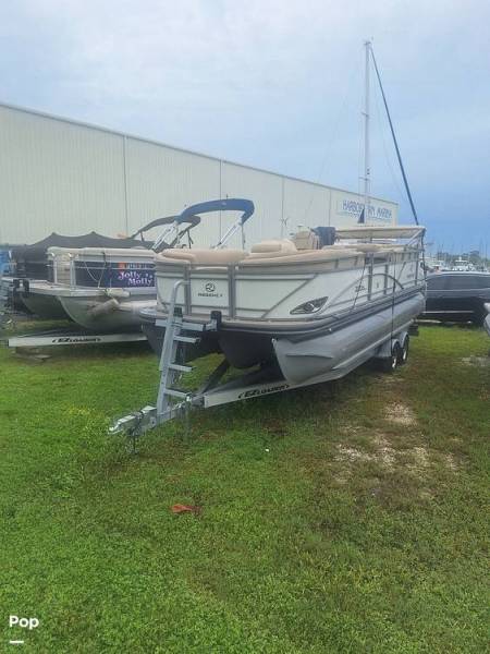 2016 Tracker Regency Series 220 DL3, $ 33,350.00