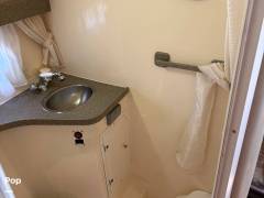 2003 Rinker 312 fiesta vee, $ 35,000.00