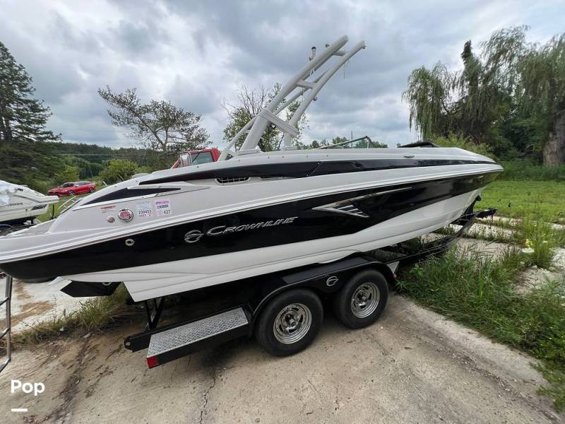 2022 Crownline 240 SS, $ 51,345.00
