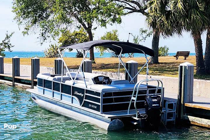 2020 Bentley 220 Cruise, $ 20,000.00
